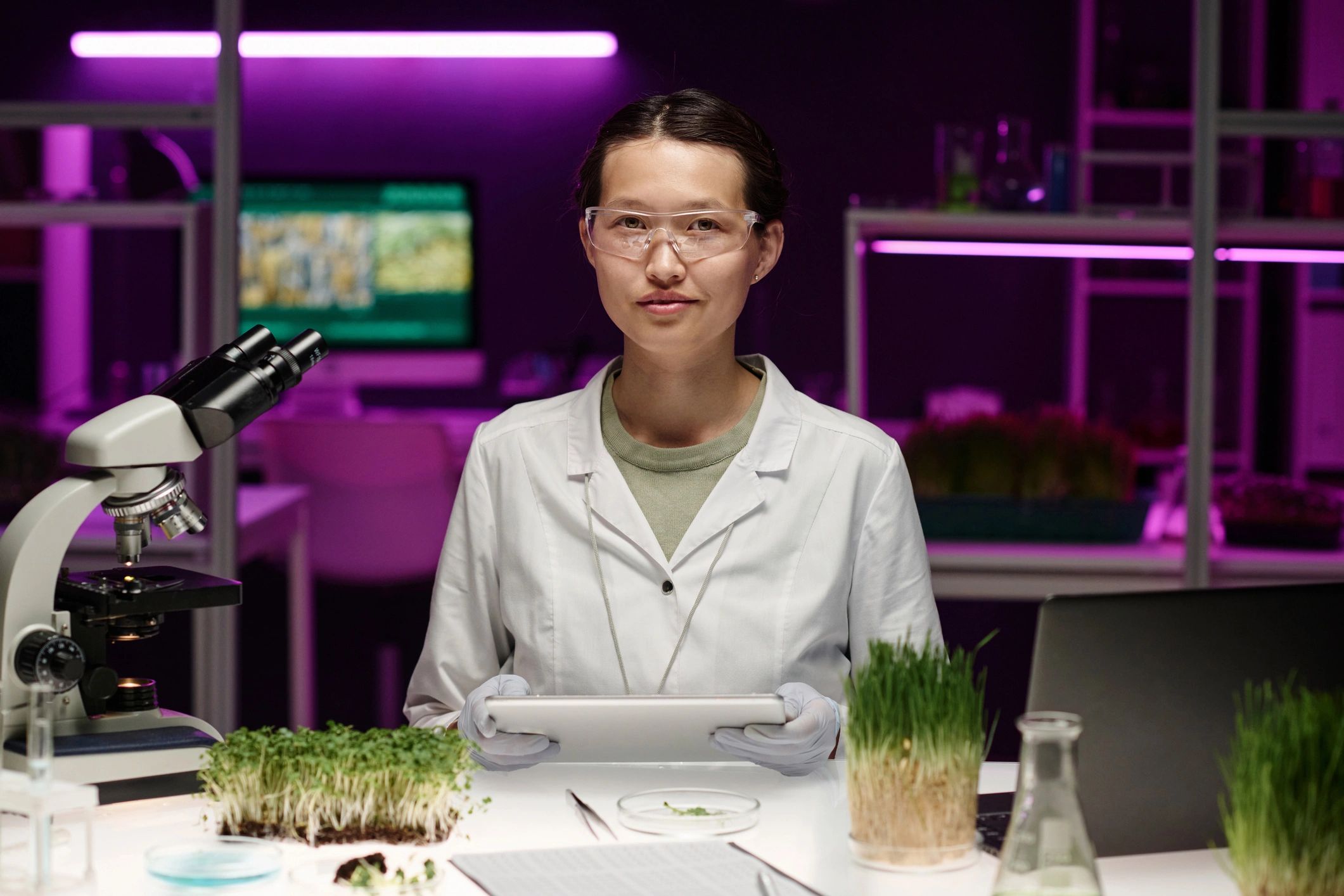 Scientist working in a laboratory